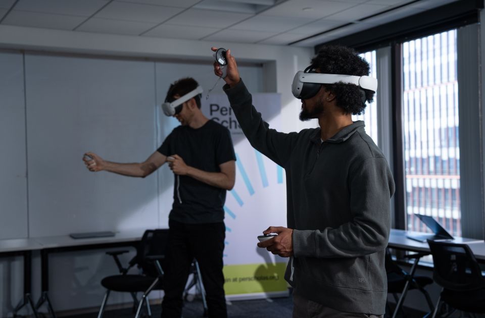 Students VR training in classroom